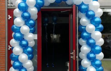 Durch diesen Eingang geht man doch gern